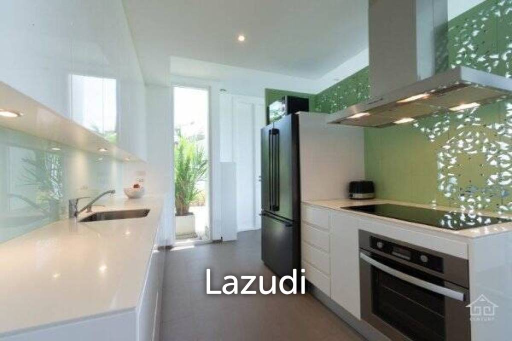 THE SPIRIT : Beautiful 2 bed pool villa with sea views