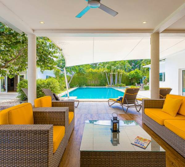 High End 5 Bedroom Pool Villa High End 5 Bedroom Pool Villa