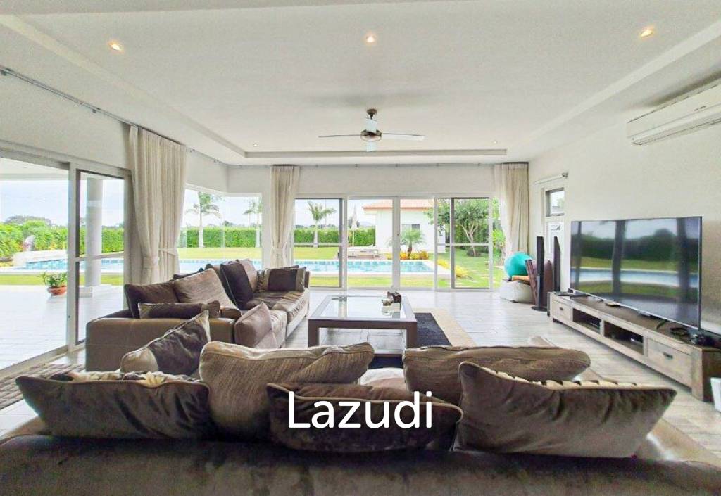 1,528 Sqm 3 Bed 3 Bath Villa For Sale