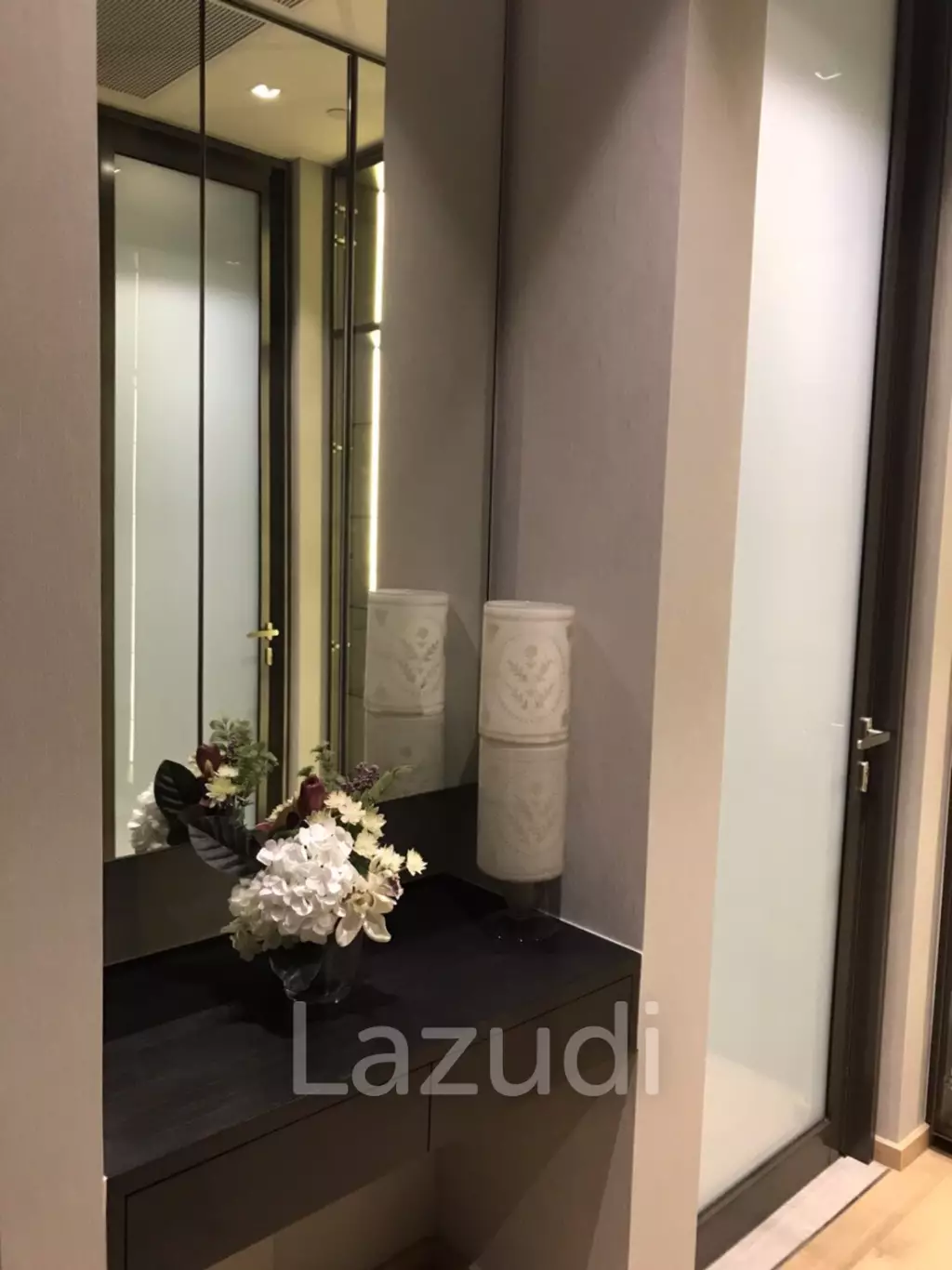 1 Bedroom 1 Bathrrom 45 SQ.M. at 28 Chidlom