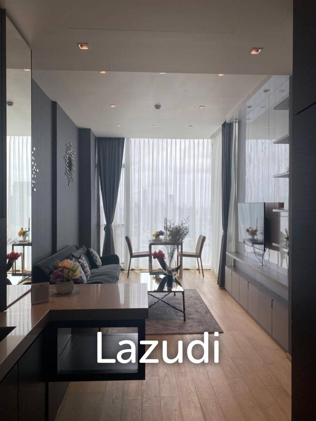 1 Bedroom 1 Bathrrom 45 SQ.M. at 28 Chidlom