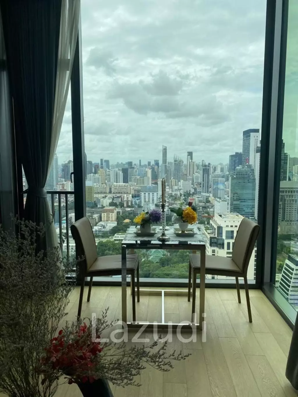 1 Bedroom 1 Bathrrom 45 SQ.M. at 28 Chidlom