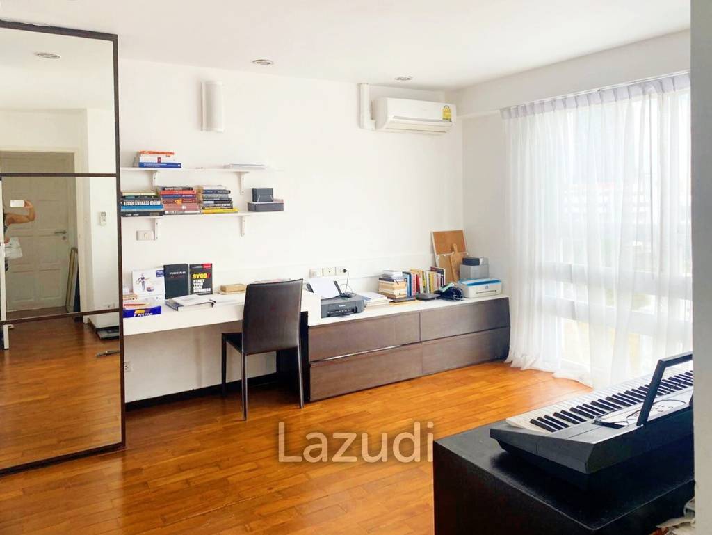 3 Bed 3 Bath 240 SQ.M The Peak Sukhumvit 15