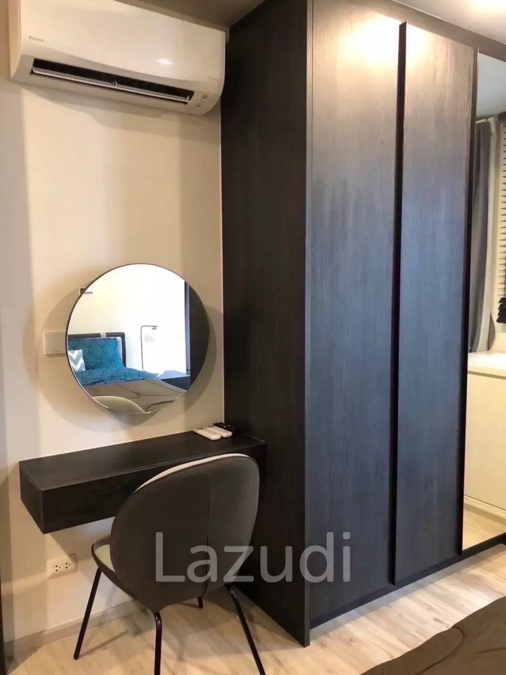 1 Bedroom 1 Bathroom 30 SQ.M XT Huaykwang