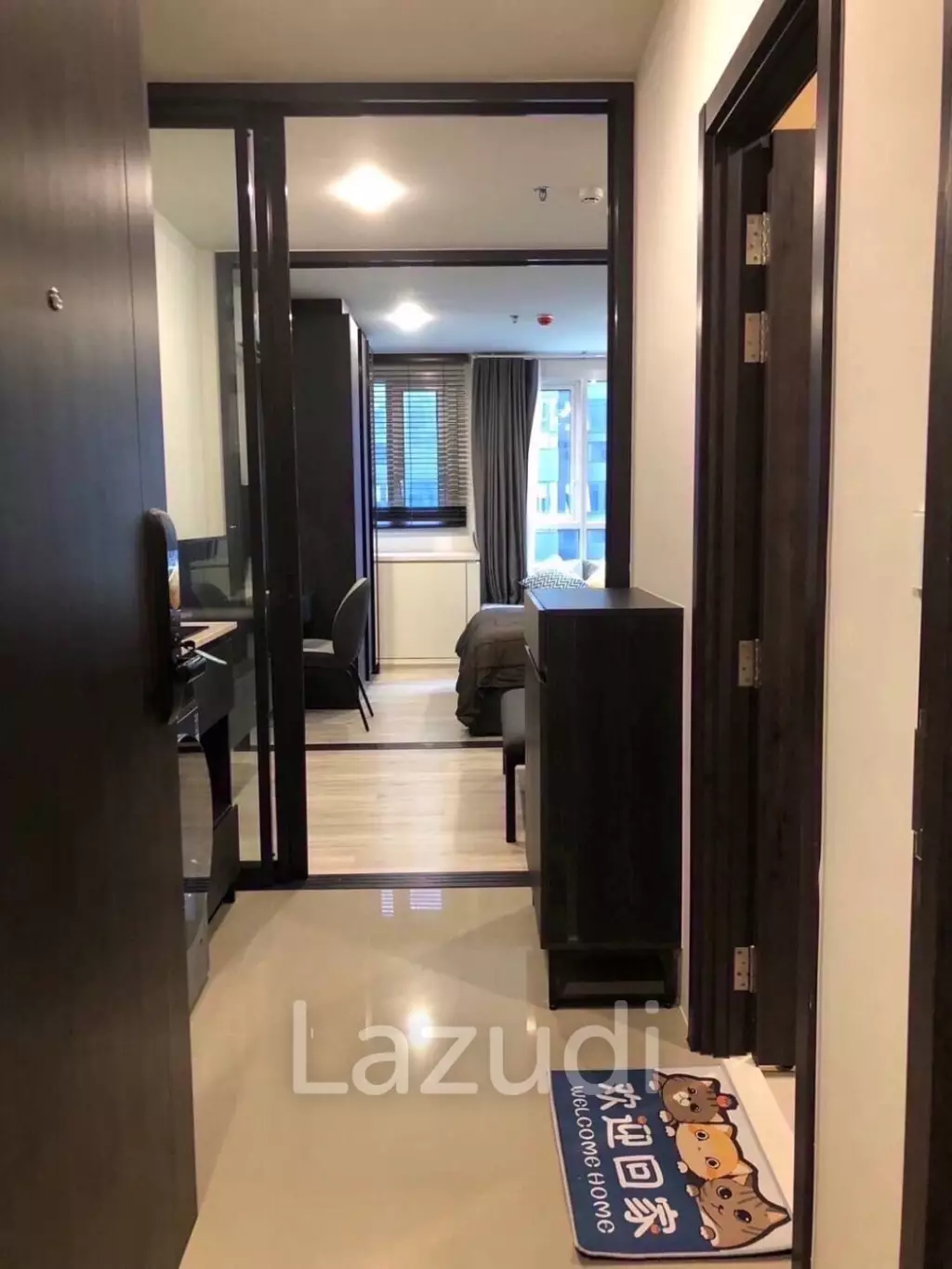 1 Bedroom 1 Bathroom 30 SQ.M XT Huaykwang