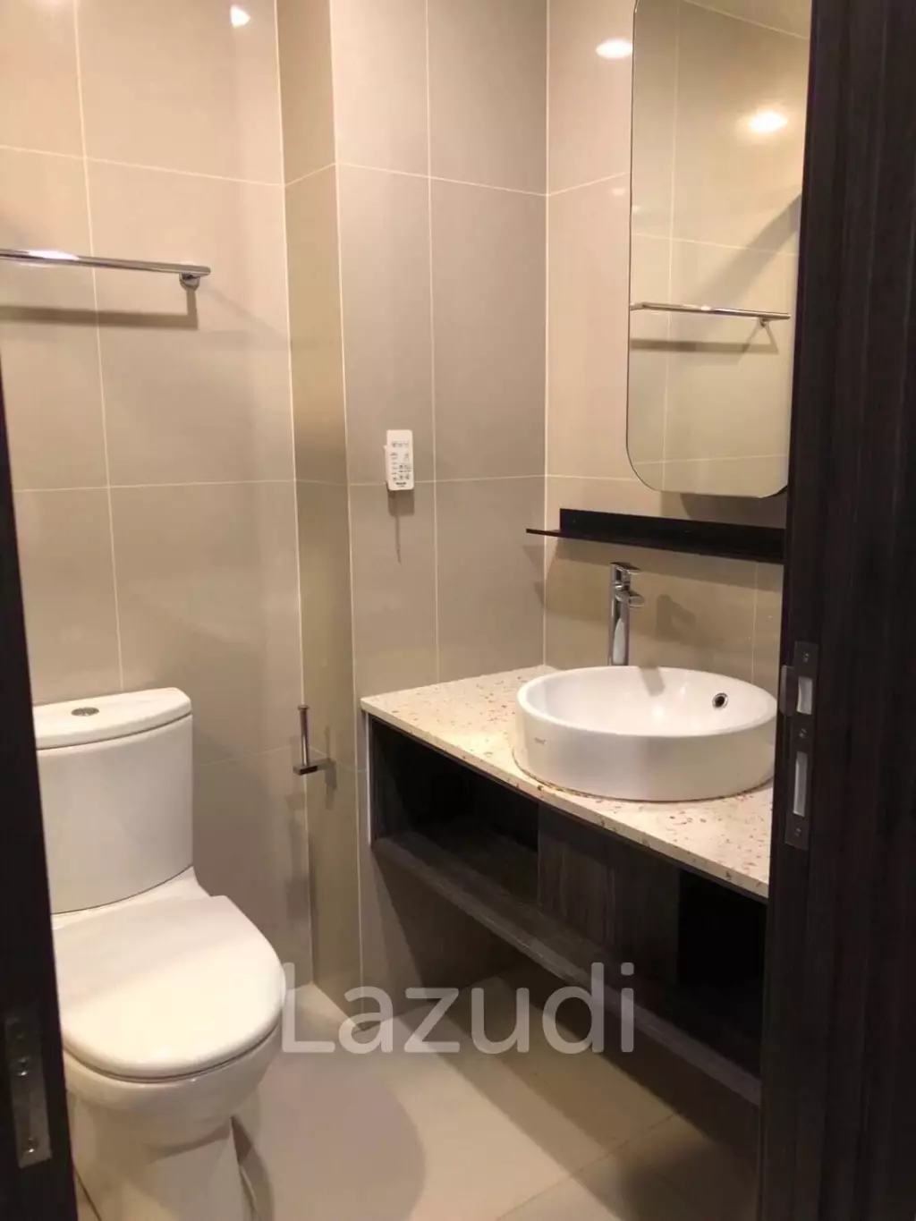 1 Bedroom 1 Bathroom 30 SQ.M XT Huaykwang