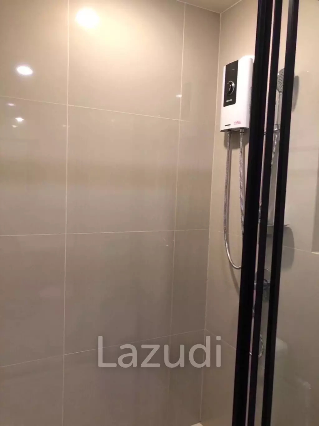1 Bedroom 1 Bathroom 30 SQ.M XT Huaykwang