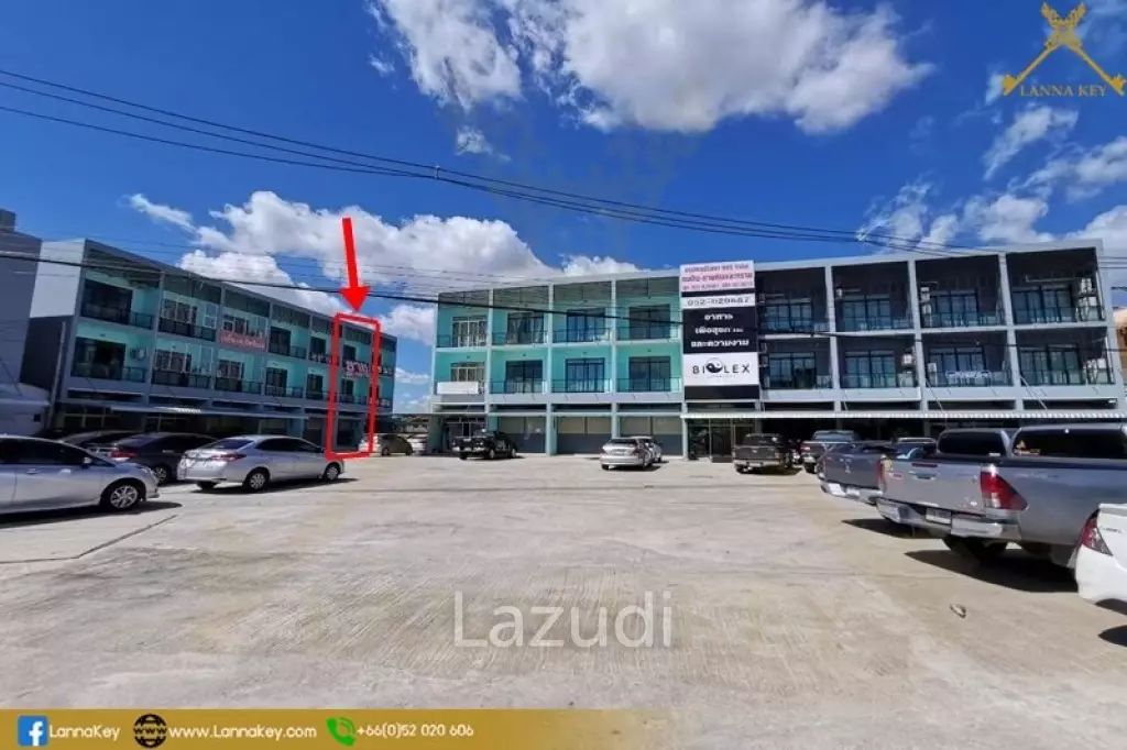 Golden Location 3 Storey Commercial Building in Ban du