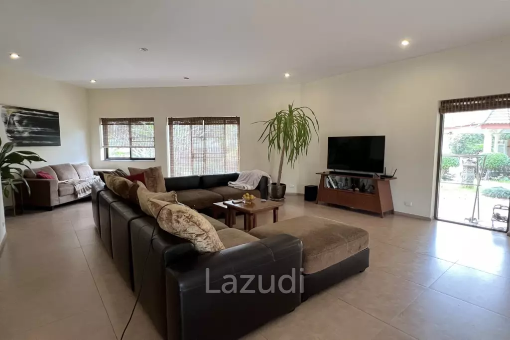 2 Beds Western Style Pool Villa for Sale