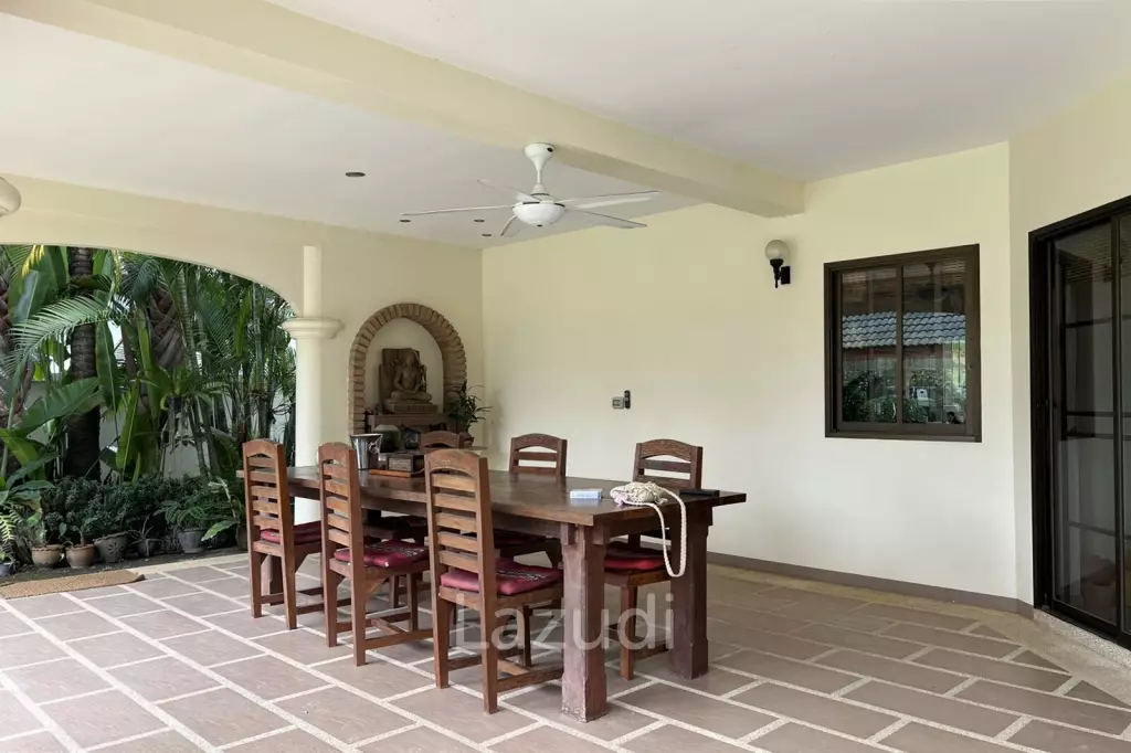 2 Beds Western Style Pool Villa for Sale