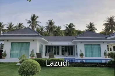 WHITE BEACH VILLAS : 4 bed Show House for sale, 10 minutes walk to the Beach