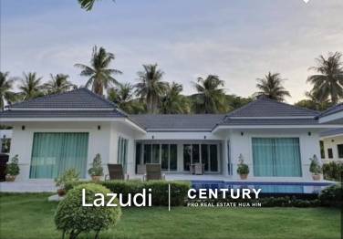 WHITE BEACH VILLAS : 4 bed Show House for sale, 10 minutes walk to the Beach