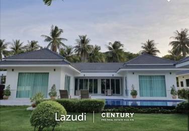 WHITE BEACH VILLAS : 4 bed Show House for sale, 10 minutes walk to the Beach