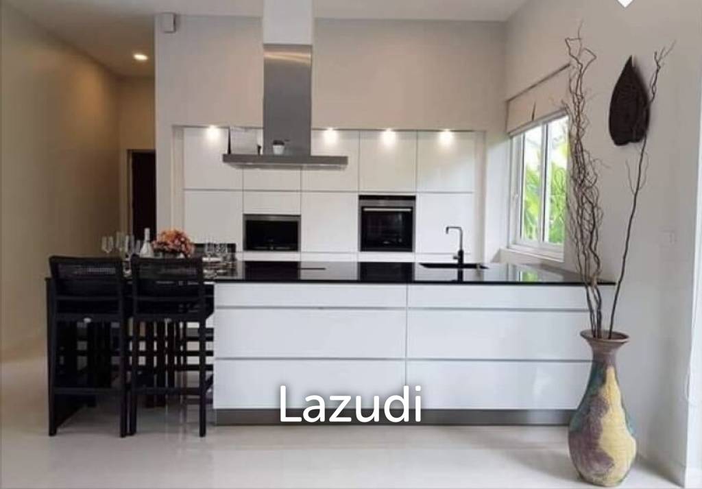 966 Sqm 4 Bed 3 Bath Villa For Sale