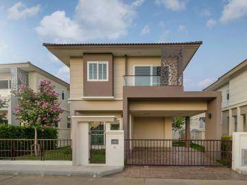 House in The Scenery Hill