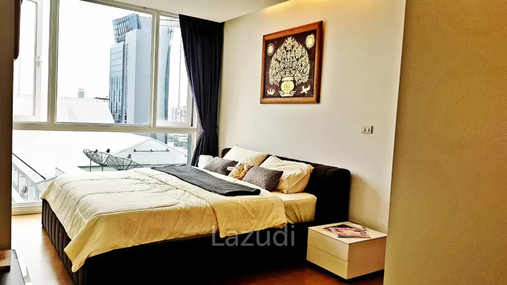 1 Bed 1 Bath 15 Sukhumvit Residence