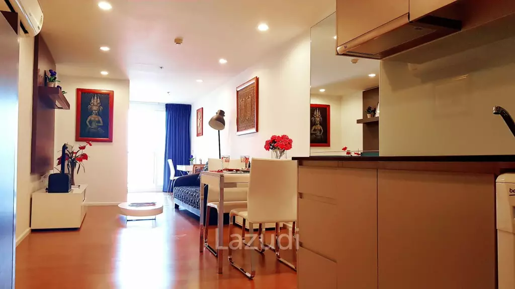 1 Bed 1 Bath 15 Sukhumvit Residence