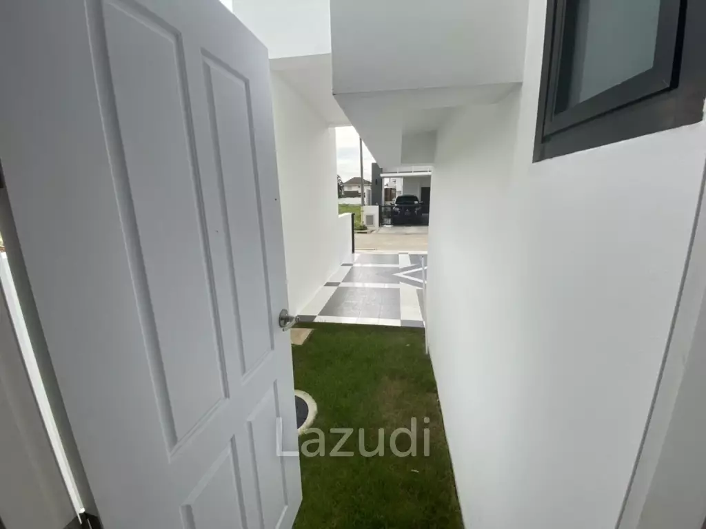 House 3 bed 2 bath near Ruam Chok Mall