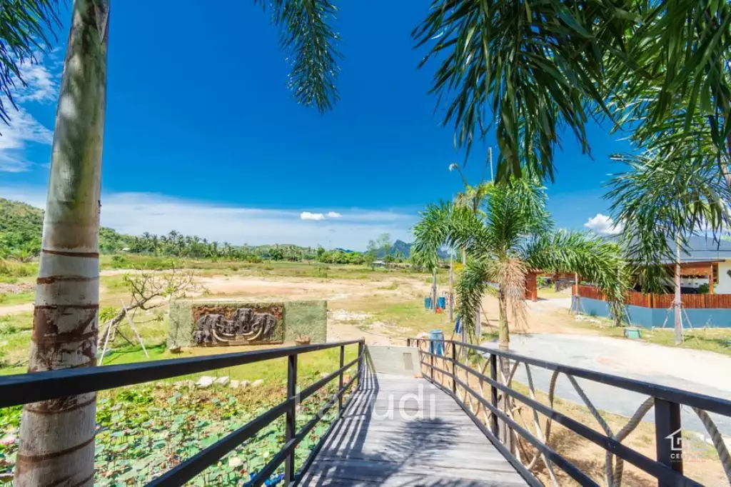 10 Rai land with 3 Bed pool villa Stunning mountain View