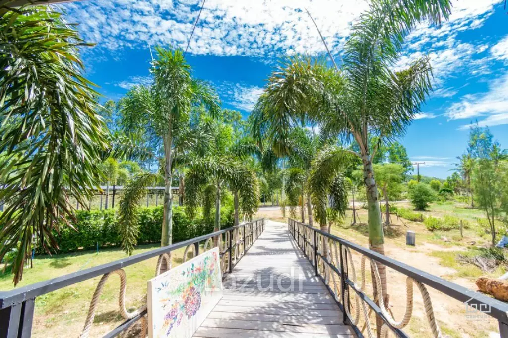 10 Rai land with 3 Bed pool villa Stunning mountain View