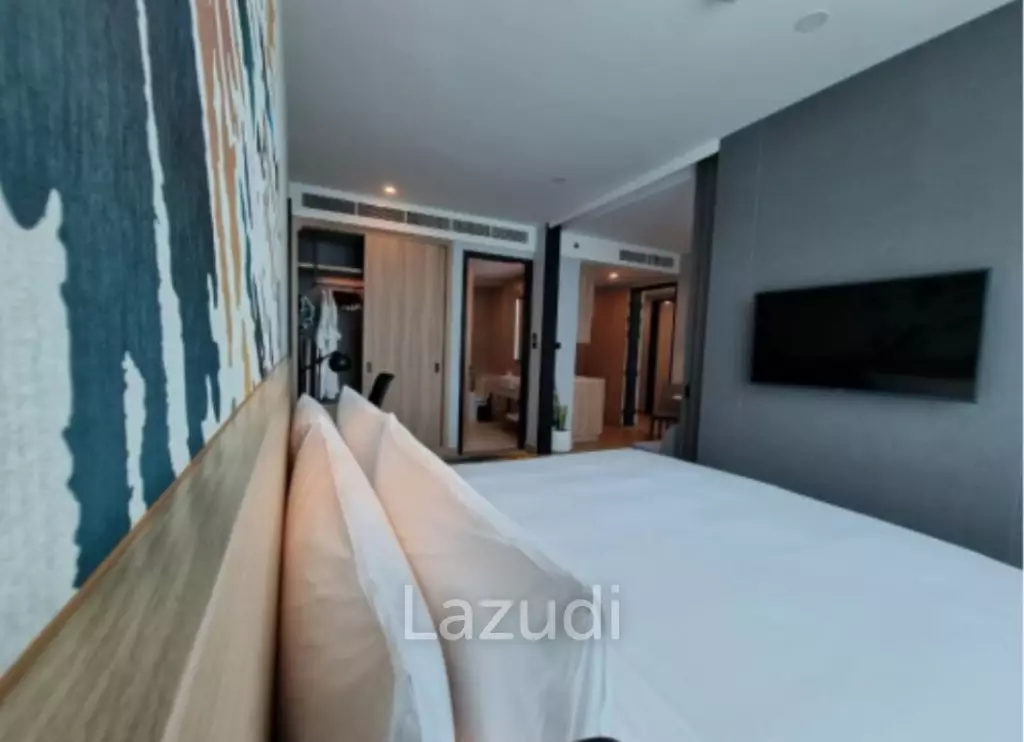67 Sqm 2 Bed suite (Connecting 1-BR Suite + Standard) with Balcony