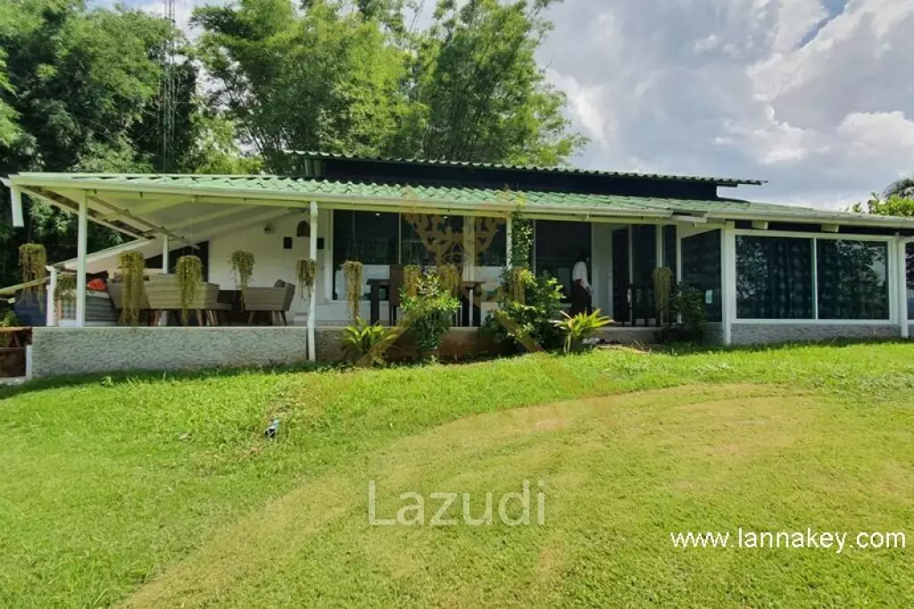 Comfy Home with Stunning Views