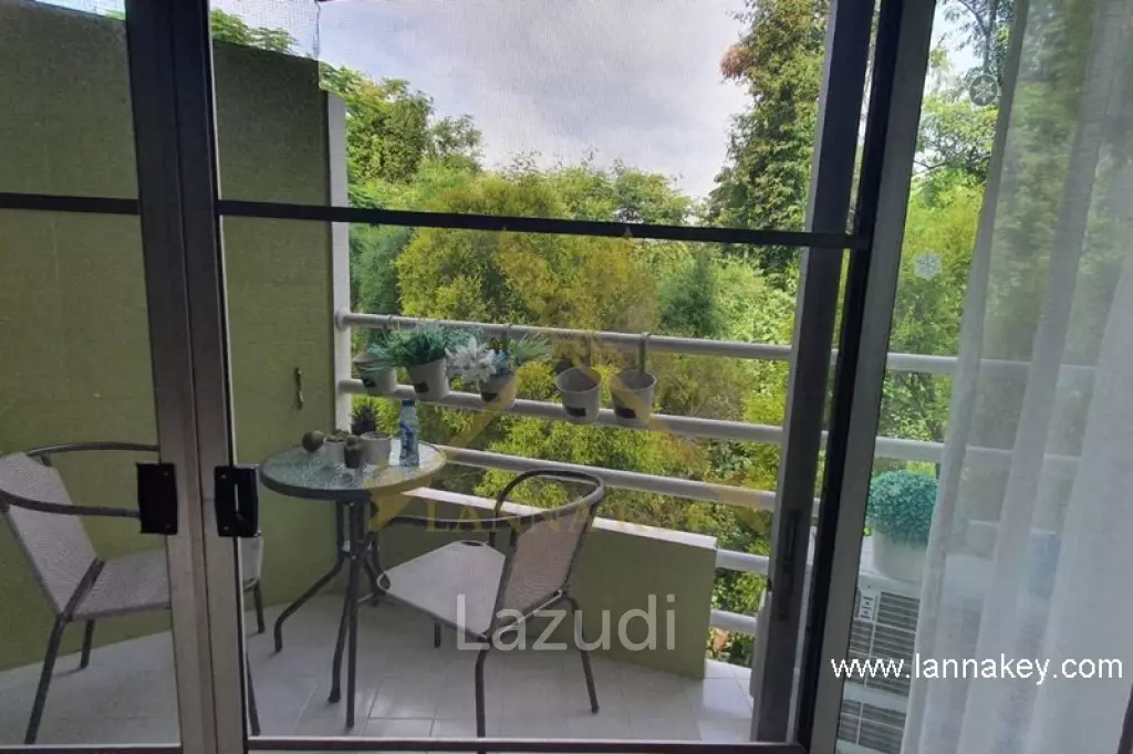 Comfy Home with Stunning Views