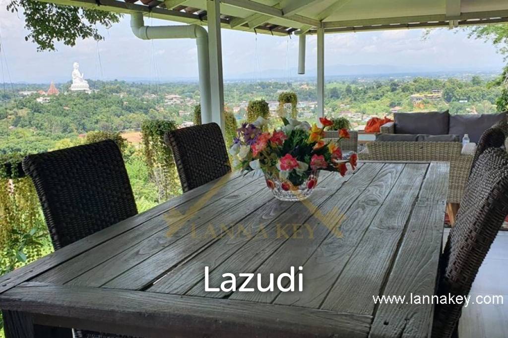 Comfy Home with Stunning Views
