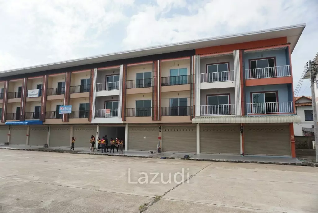 3-Storey Shop house