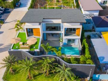 3 bed 356sq.m Zenithy Pool Villas