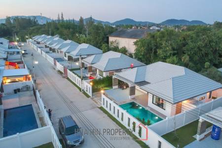 Well constructed 3 Bed pool villa, close to town
