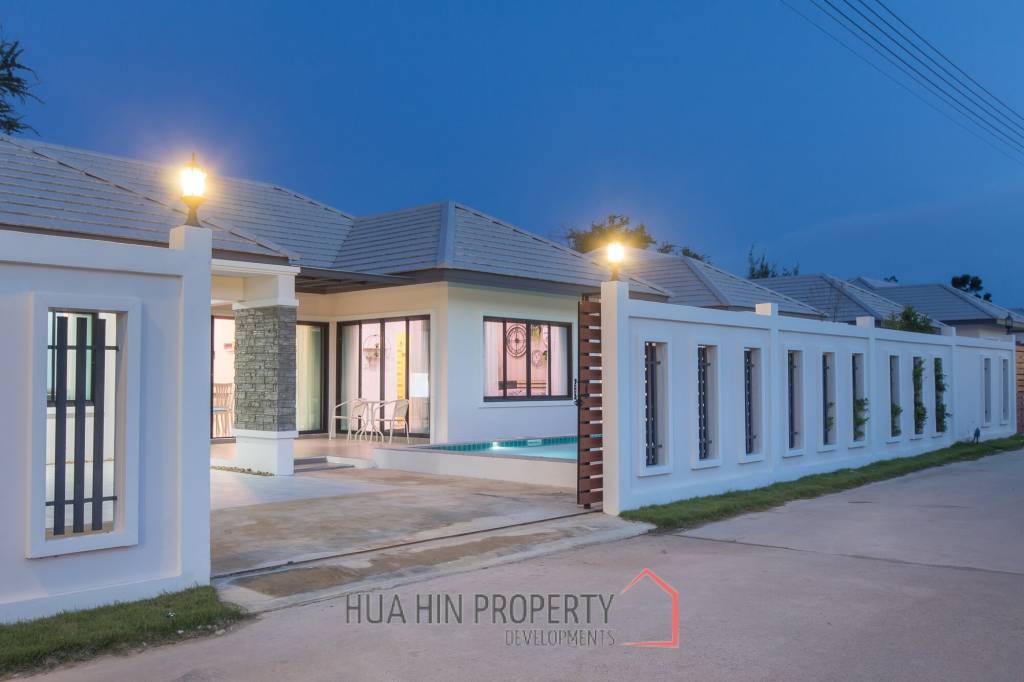 Well constructed 3 Bed pool villa, close to town