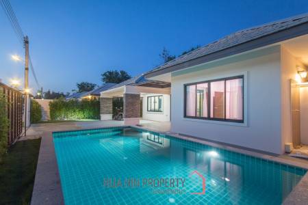 Well constructed 3 Bed pool villa, close to town