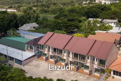 2 Bedroom townhouse, Very close to Town