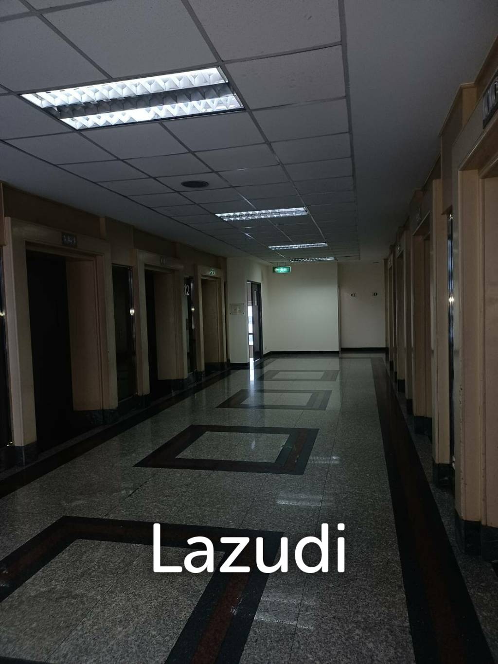 Office space for rent at B.B. Building 650 sqm
