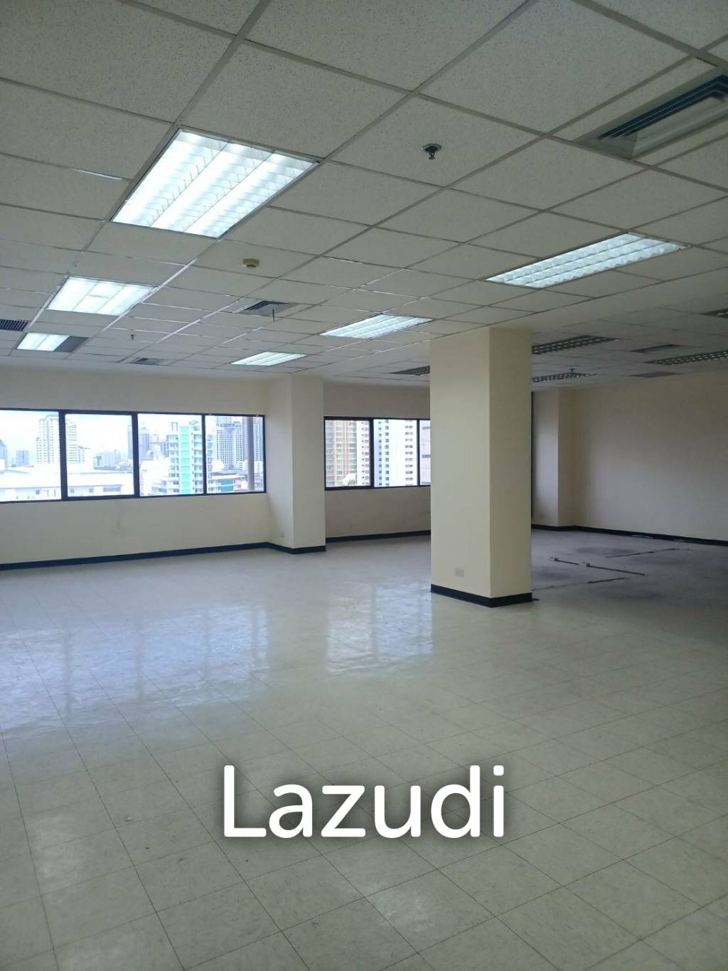 Office space for rent at B.B. Building 650 sqm