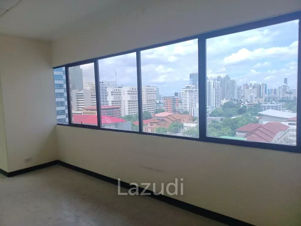 Office space for rent at B.B. Building 650 sqm