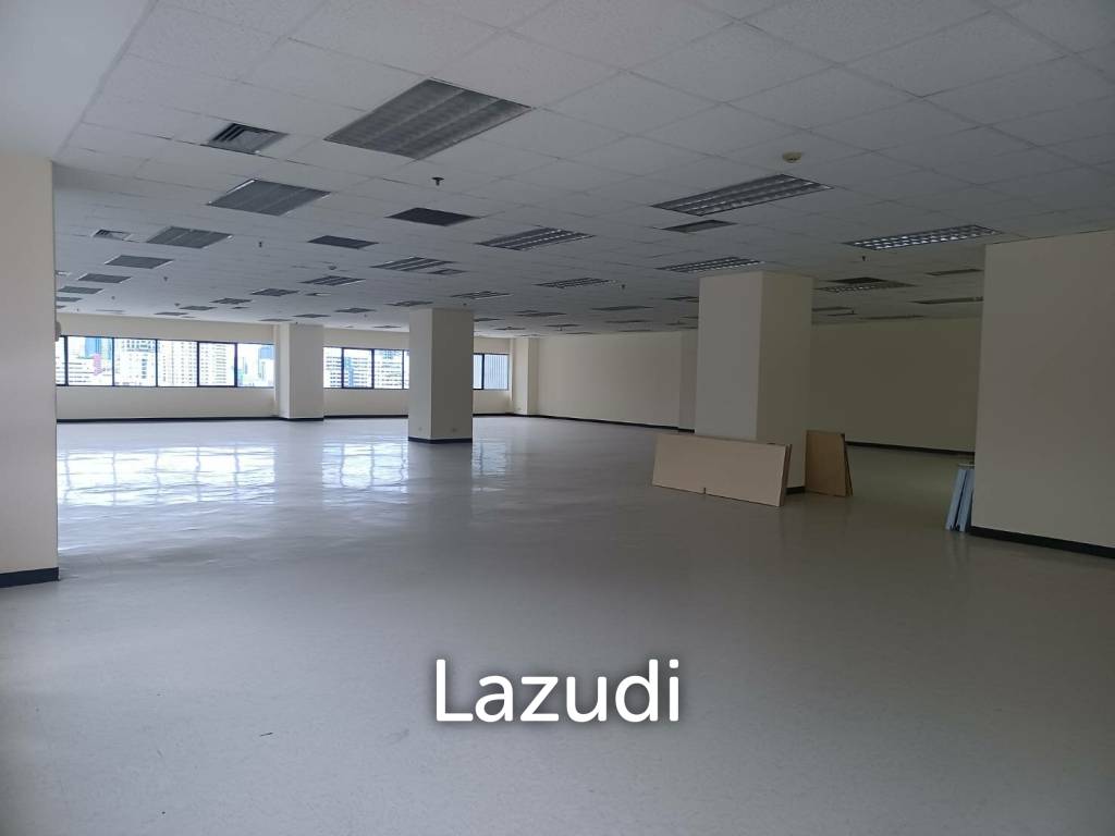 Office space for rent at B.B. Building 414.5 sqm