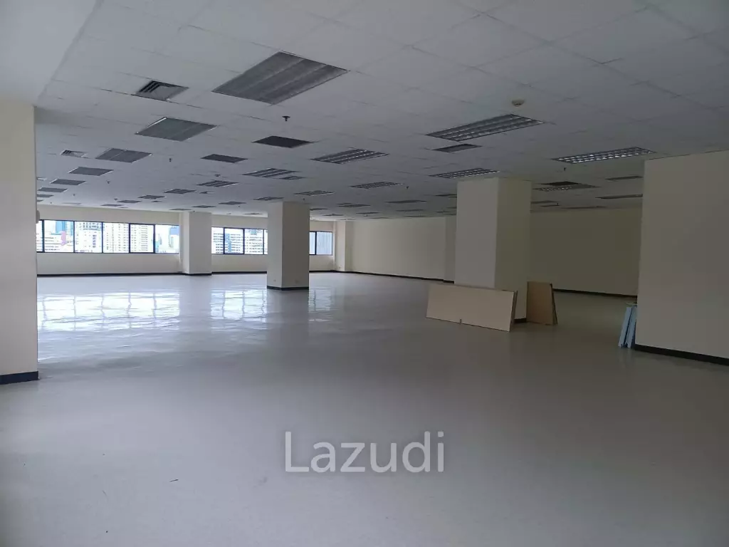 Office space for rent at B.B. Building 414.5 sqm