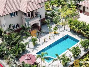 Private House In Pong