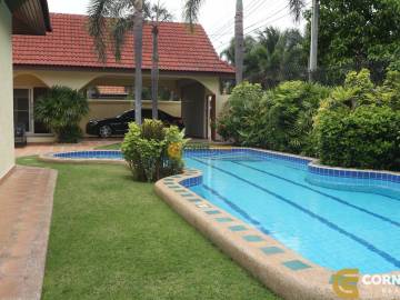 Nirvana Pool Villa