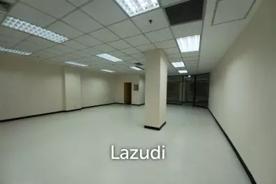 Office space for rent at B.B. Building 84 sqm