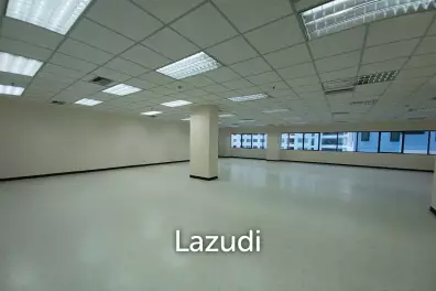 Office space for rent at B.B. Building 192 sqm