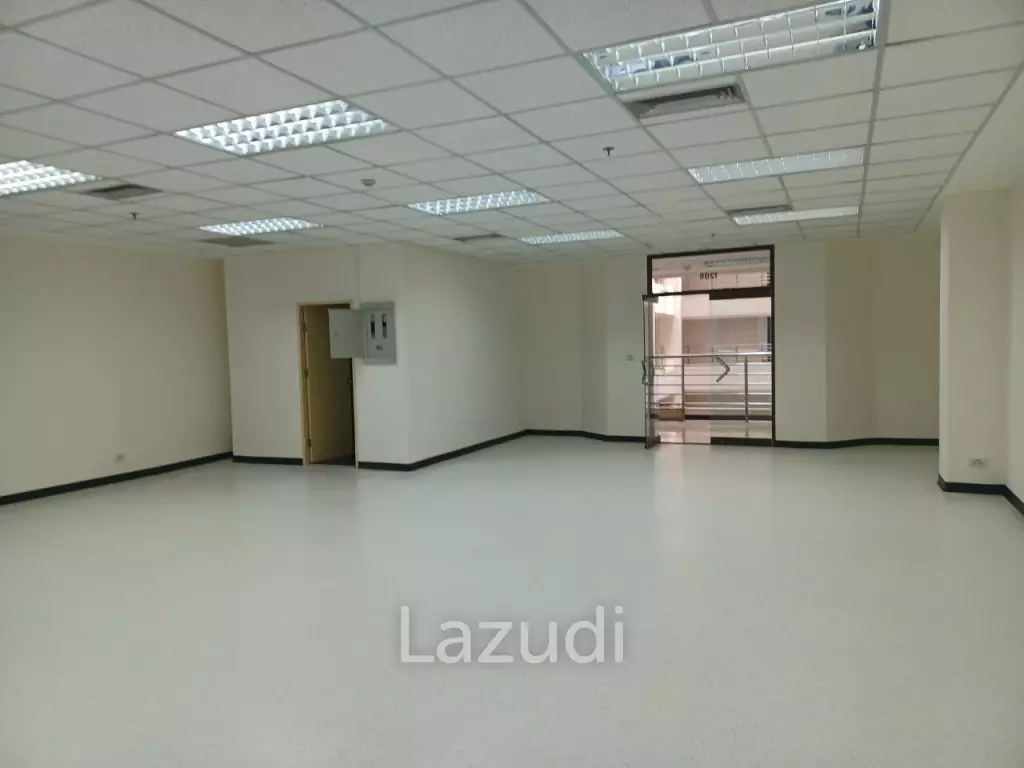 Office space for rent at B.B. Building 108 sqm