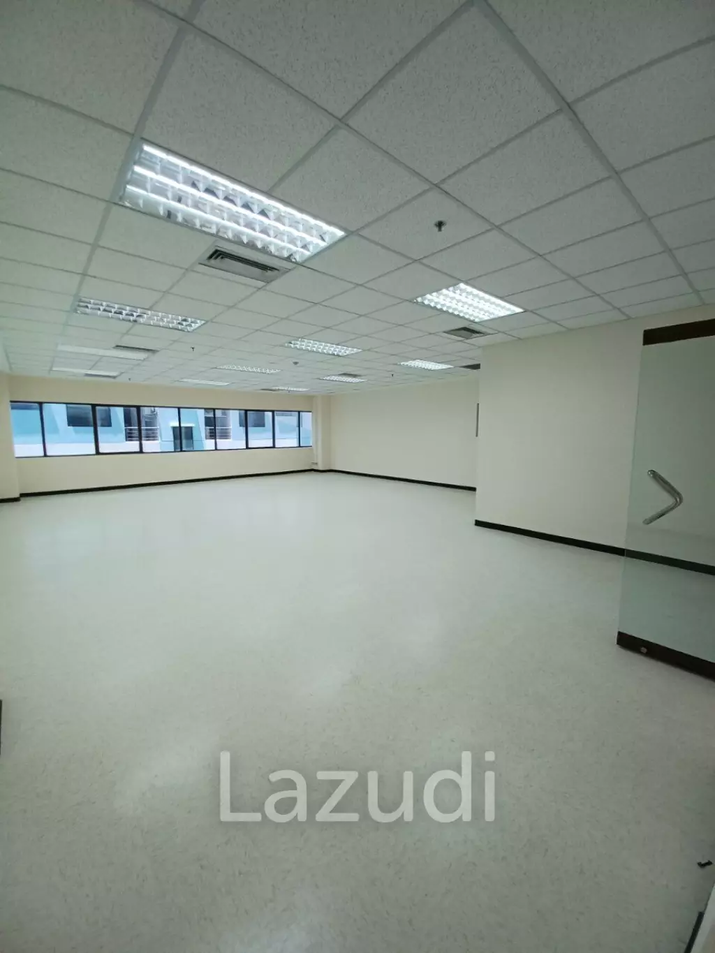 Office space for rent at B.B. Building 108 sqm
