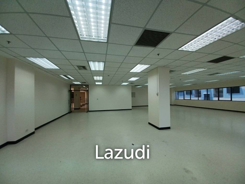 Office space for rent at B.B. Building 192 Sqm