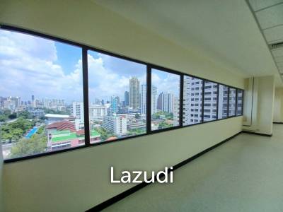 Office space for rent at B.B. Building 192 Sqm