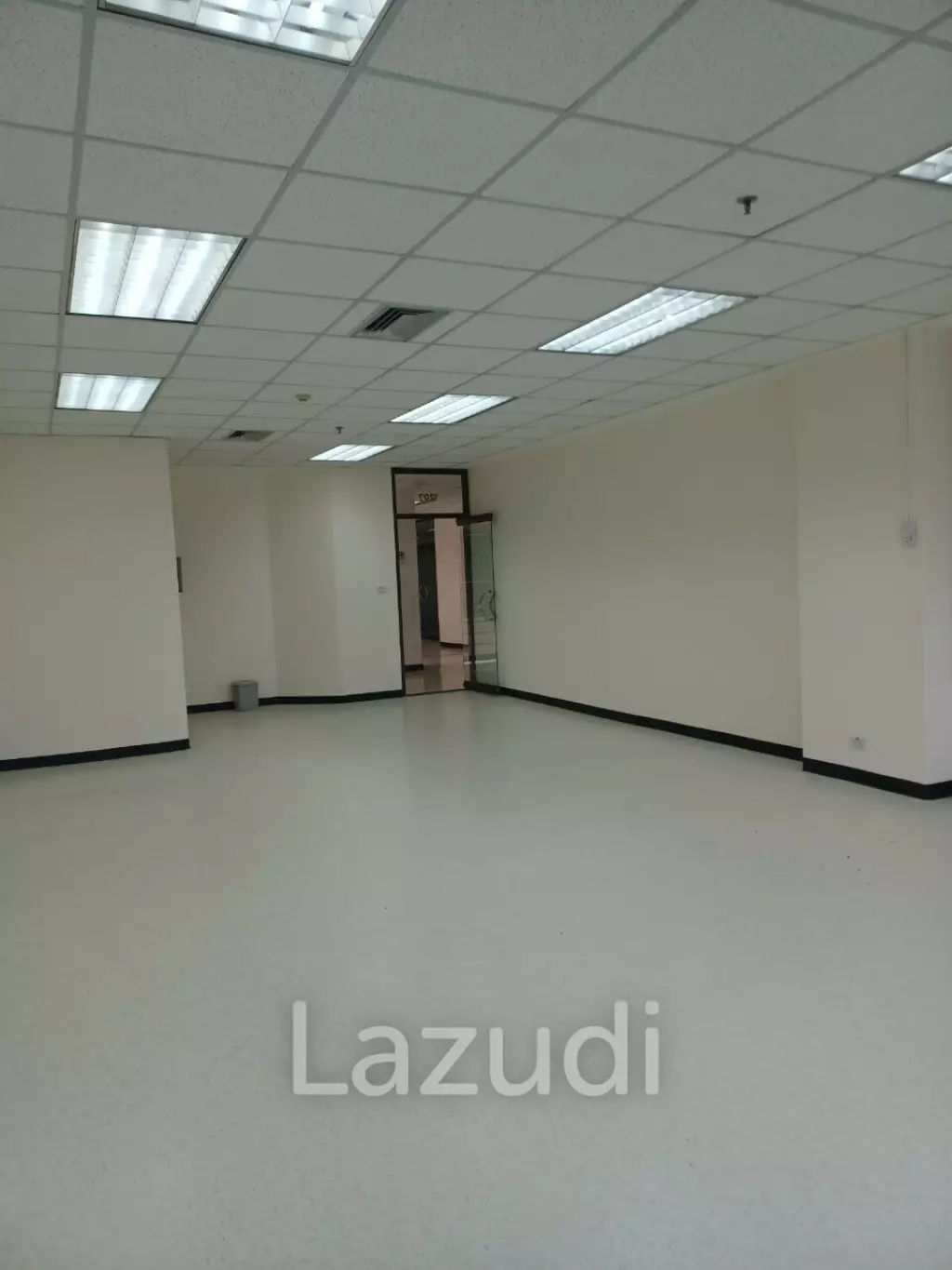 Office space for rent at B.B. Building 64 Sqm