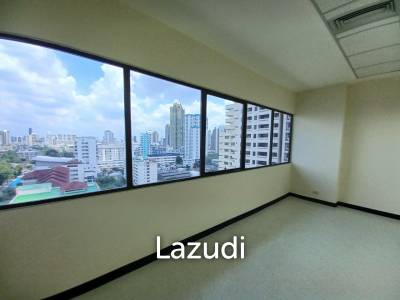 Office space for rent at B.B. Building 64 Sqm