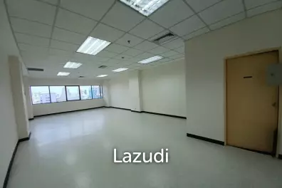 Office space for rent at B.B. Building 64 Sqm